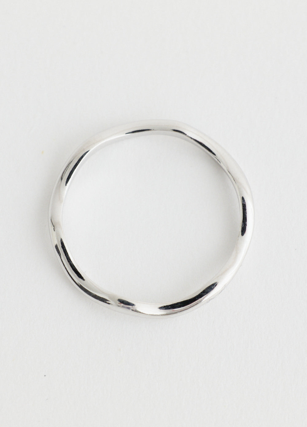 Slim Wave Ring
