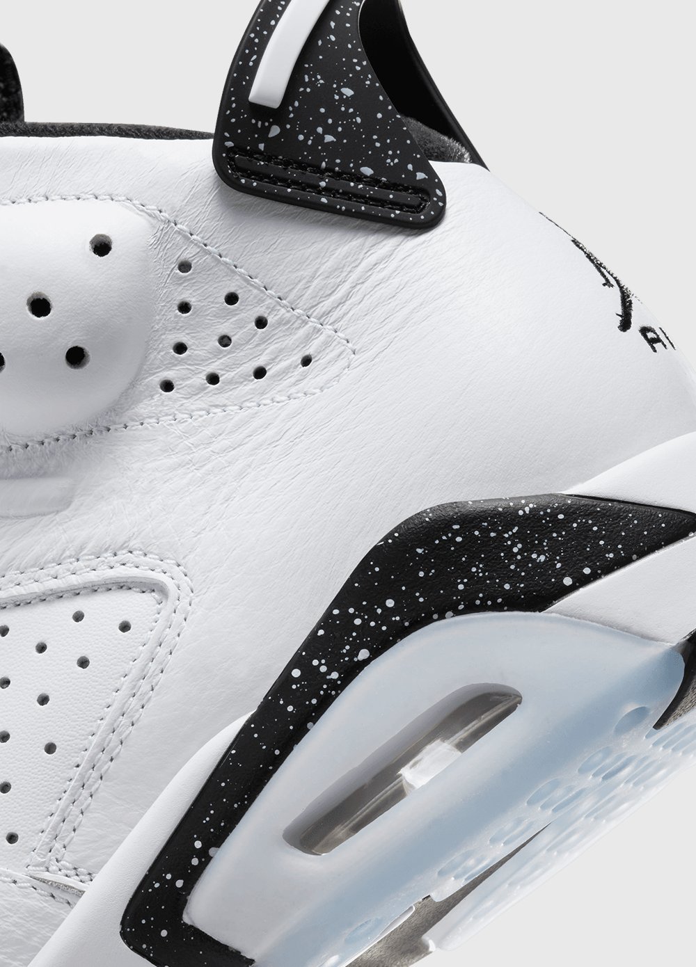 Air Jordan 6 Retro 'Reverse Oreo' Sneakers