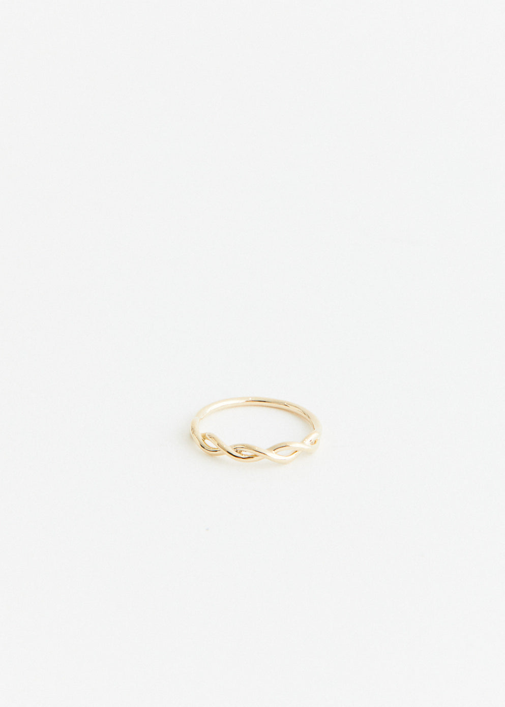 Slim Twist Ring