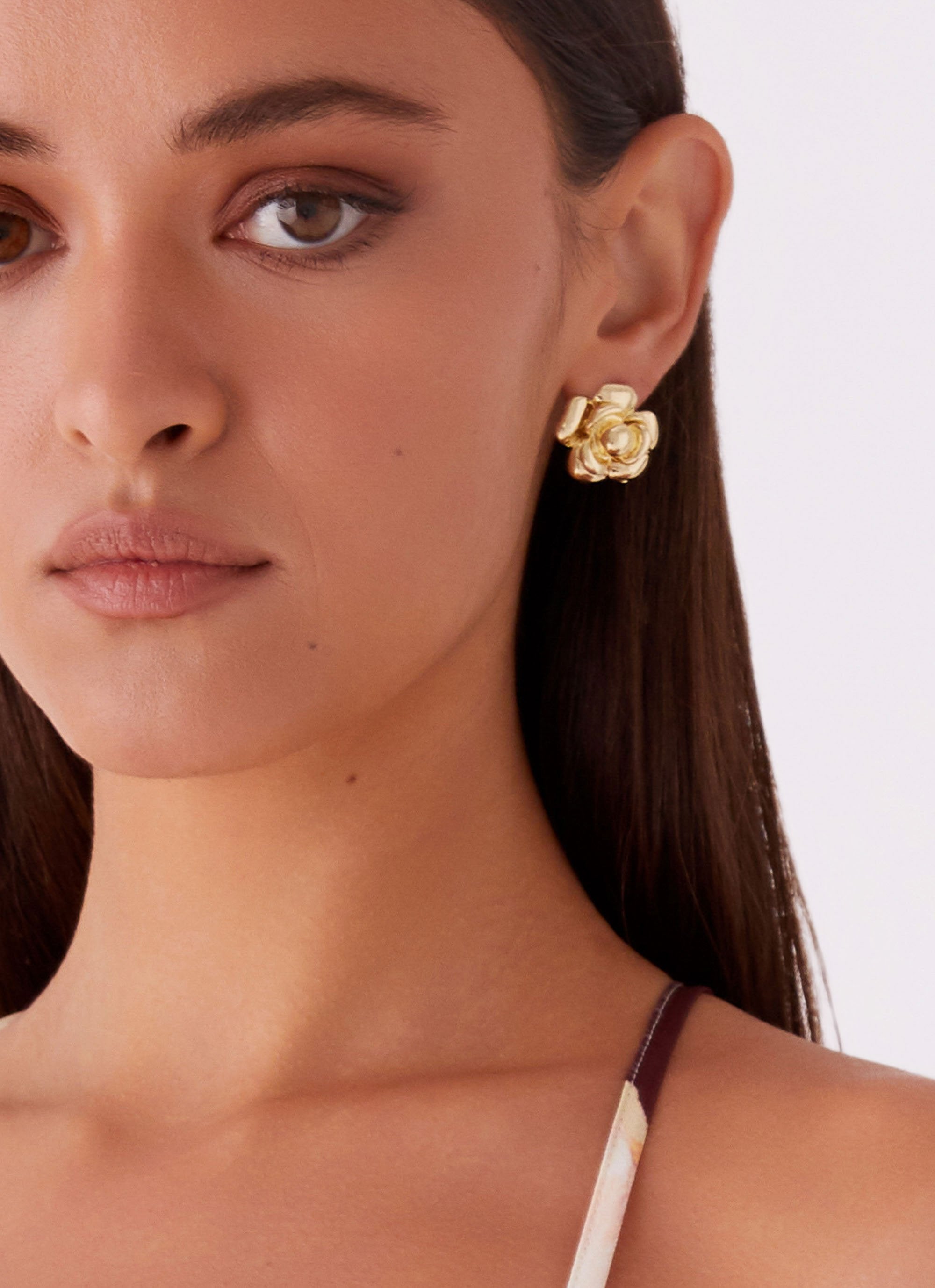 Pretty In Bloom Earrings - Gold