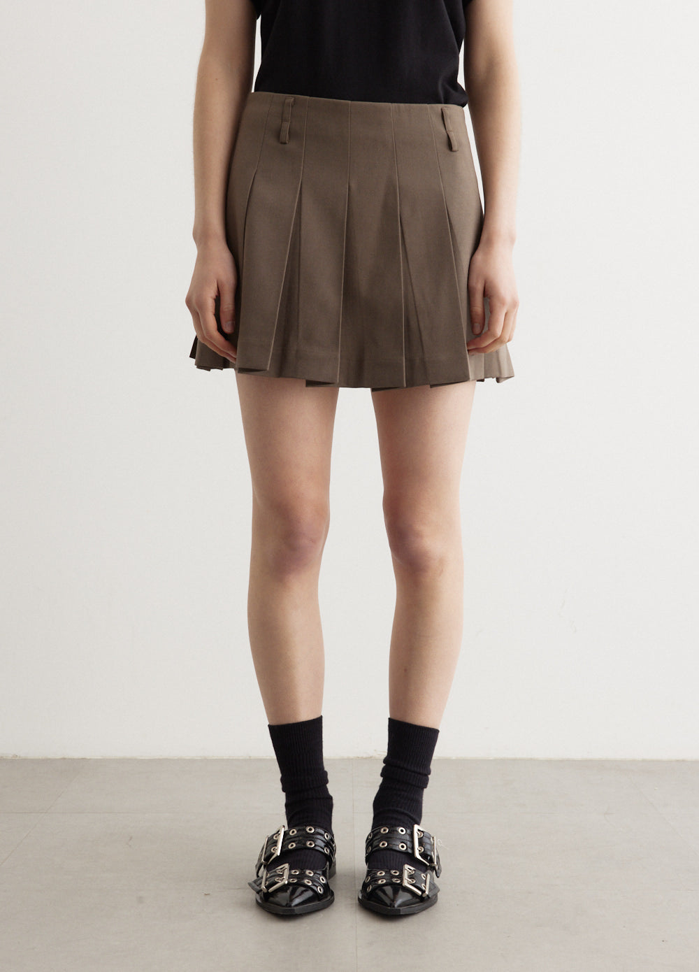 Dagger Pleated Skirt