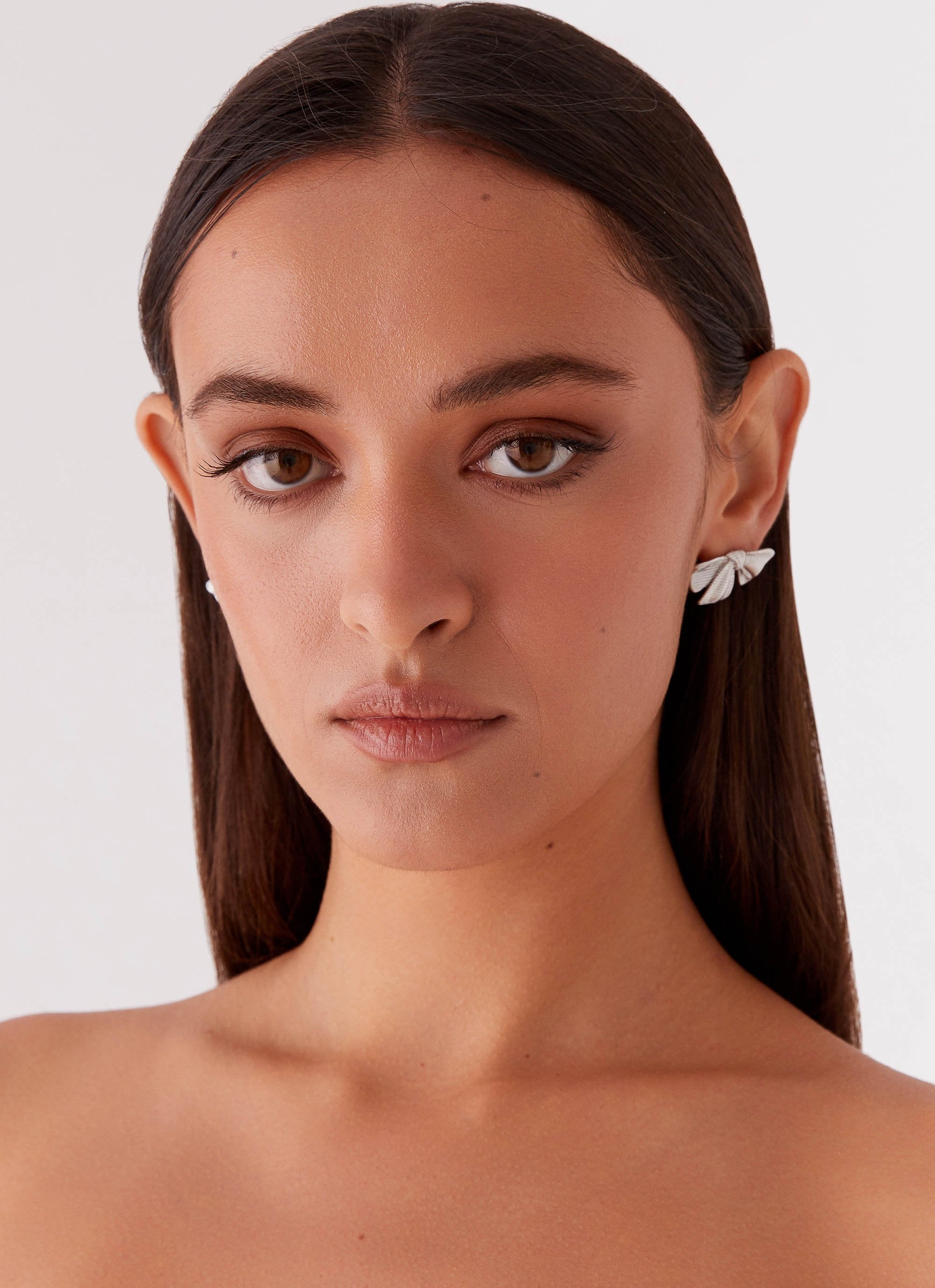 Kiyah Bow Earrings - Silver