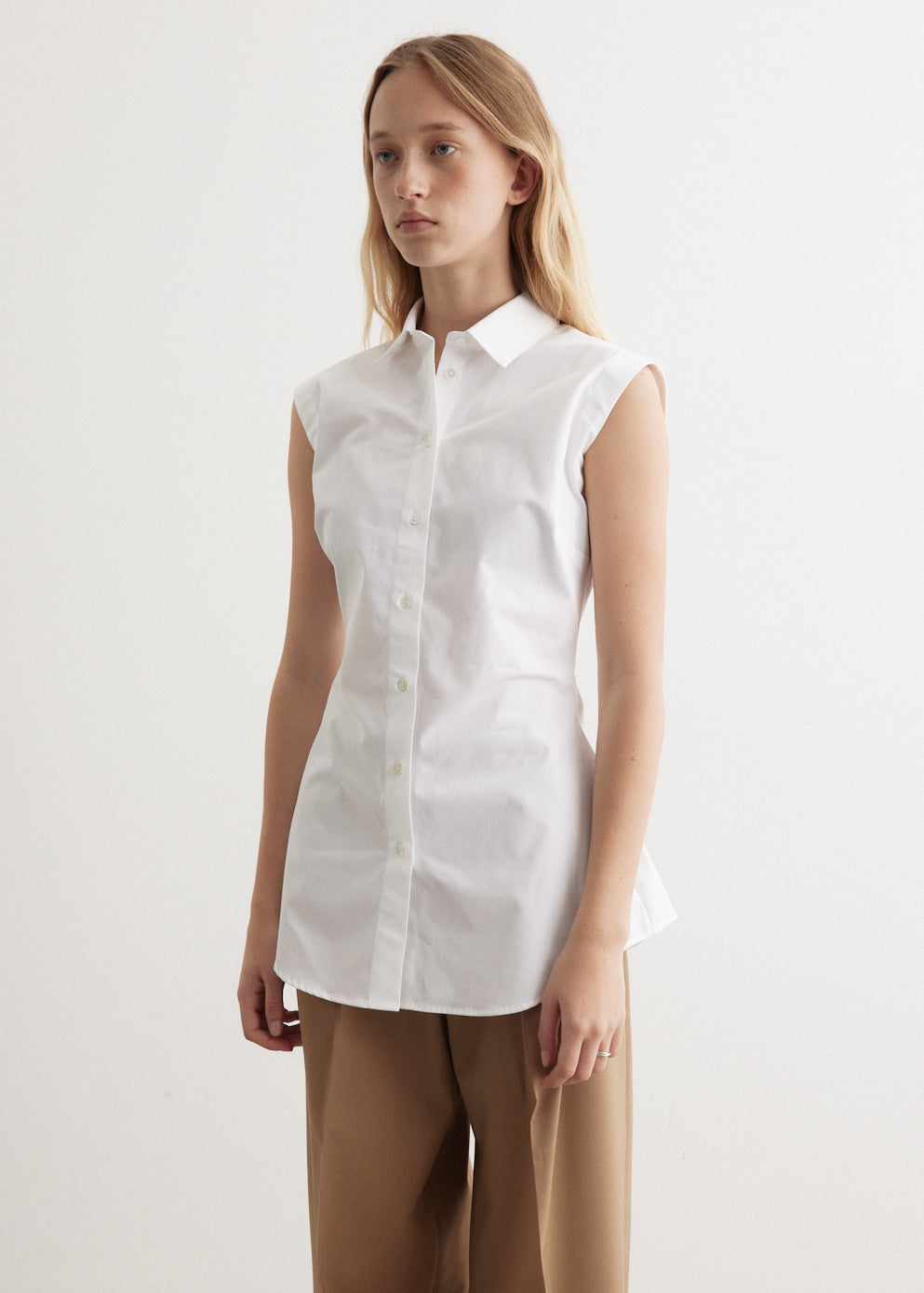 Shaped Poplin Sleeveless Shirt